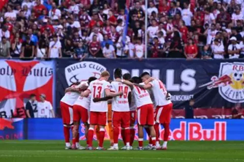 الدوري الألماني.. لايبزيج يعبر كولن ويرتقي لوصافة الترتيب
